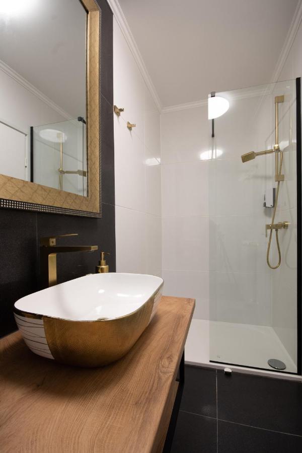 Wellness Studio D'Or - Exclusive New Apartment With Whirlpool, Sauna, Sunny Terrace, Private Parking Poreč Exterior foto
