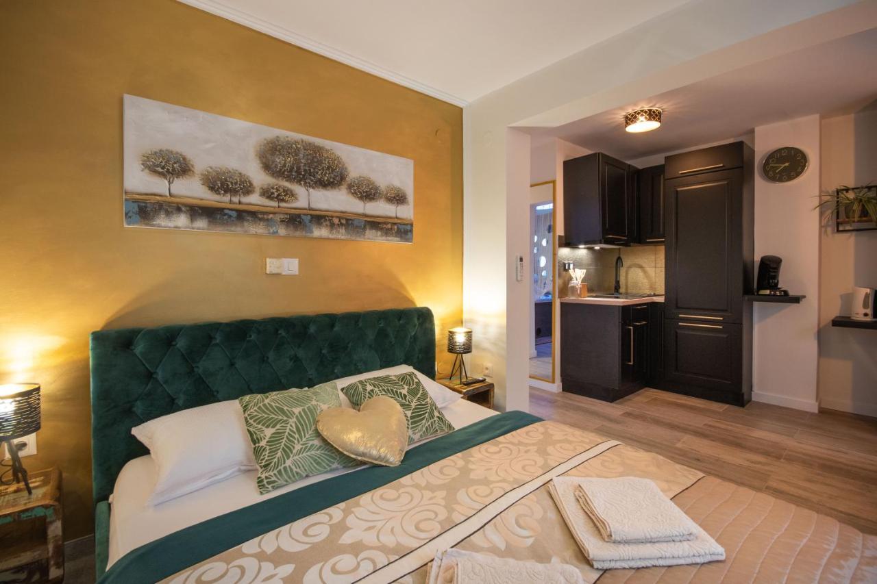 Wellness Studio D'Or - Exclusive New Apartment With Whirlpool, Sauna, Sunny Terrace, Private Parking Poreč Exterior foto